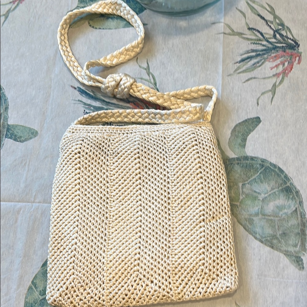 Liz Claiborne Cream Woven Crossbody Bag with Vintage Charm